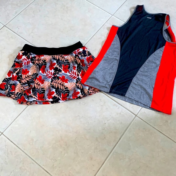 Tennis skort with black undershorts and racer back T. - Picture 1 of 2